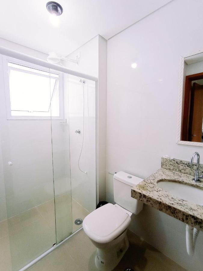 Le Premier 103 Apartment Убатуба Екстериор снимка